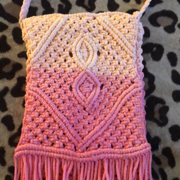 ECOTE NWOT small crocheted boho crossbody bag - Picture 3 of 7